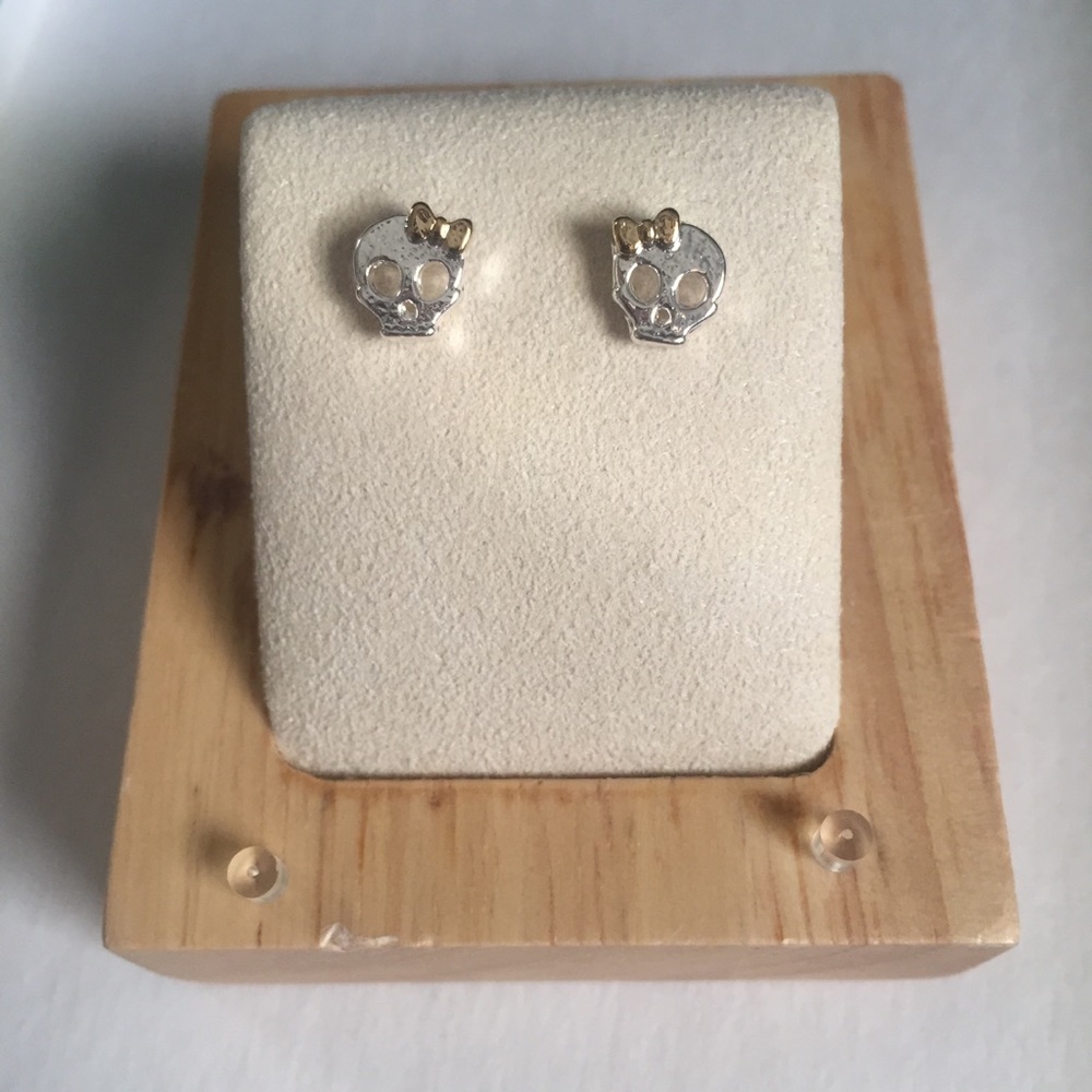 Tiny Skull and Bows Earrings - Picture 3 of 8